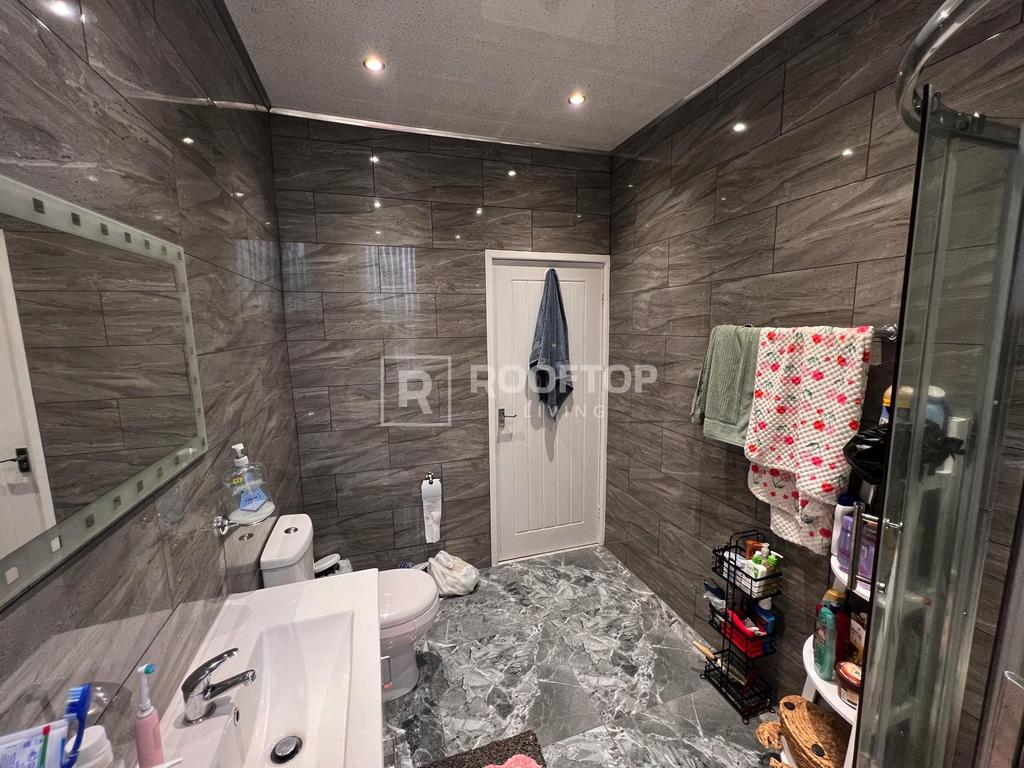 Brudenell-road-ls6-1ha-1061008