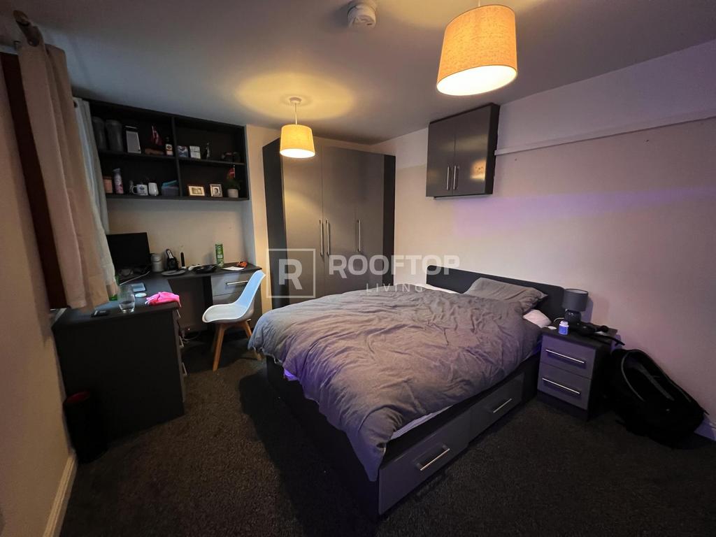Brudenell-road-ls6-1ha-1061011