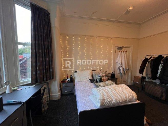 Brudenell-road-ls6-1ha-1060995