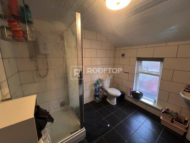 Brudenell-avenue-ls6-1hd-1061049