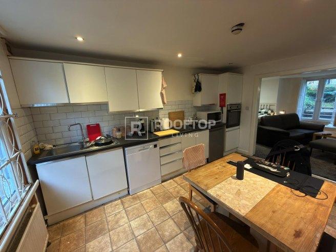 Hyde-park-terrace-ls6-1bj-1061086