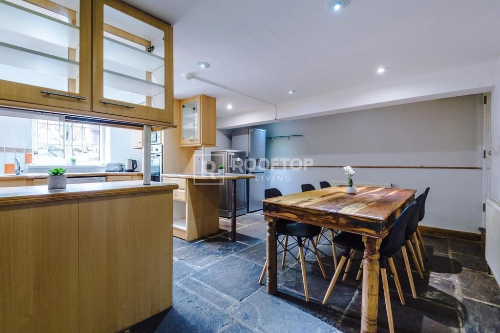 Consort-terrace-ls3-1et-1061096