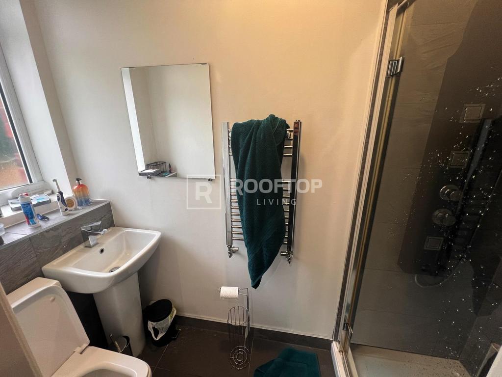 Regent-park-avenue-ls6-2au-1061127