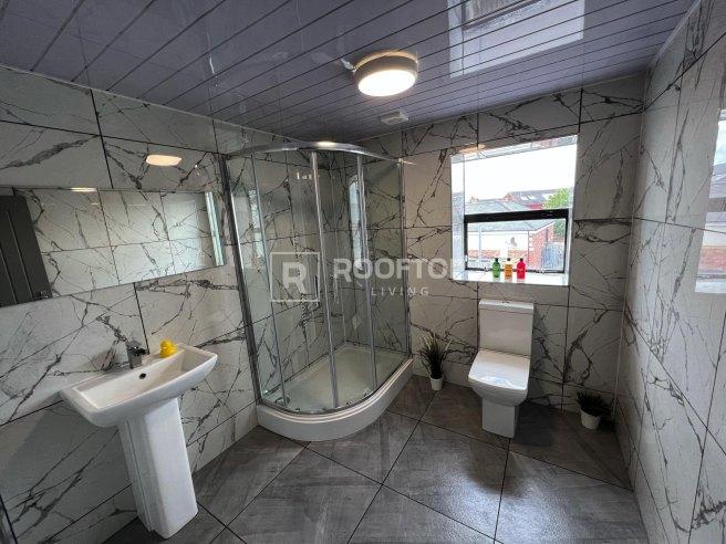 Queens-road-ls6-1hy-1061225