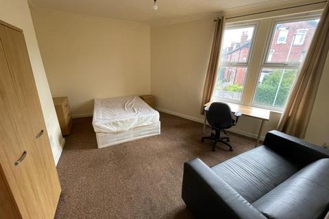 undefined, Beechwood Crescent