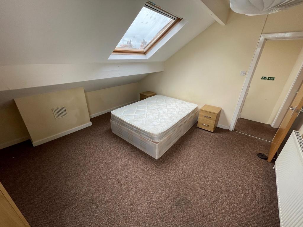 Beechwood-crescent-ls4-2ll-1061263