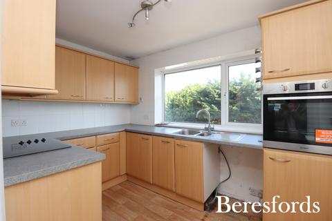 2 bedroom maisonette for sale, Marlborough Gardens, Upminster, RM14