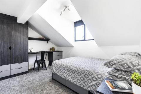 2 bedroom house share to rent, Queens Road