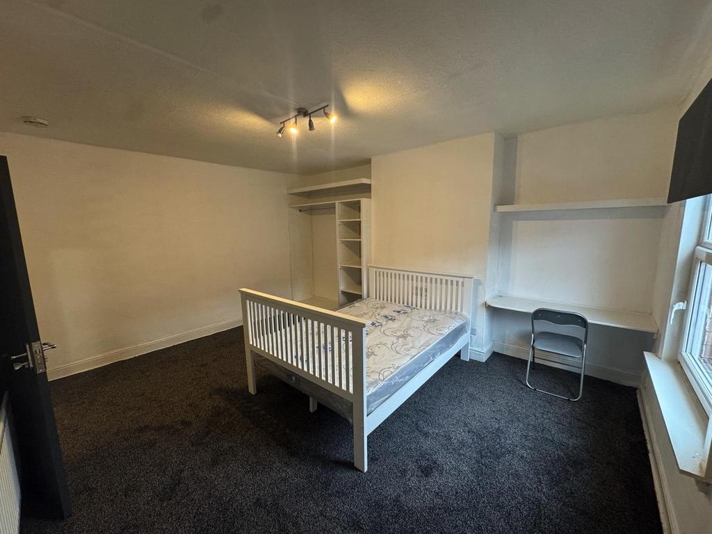 Royal-park-terrace-ls6-1ex-1061384