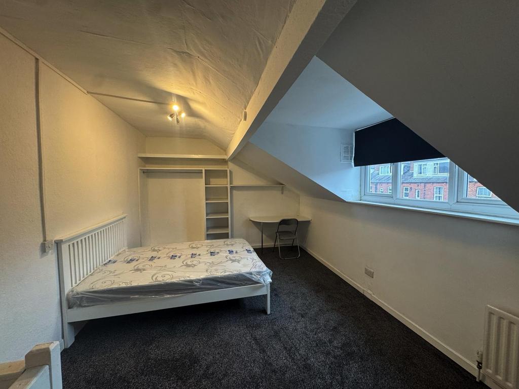 Royal-park-terrace-ls6-1ex-1061385