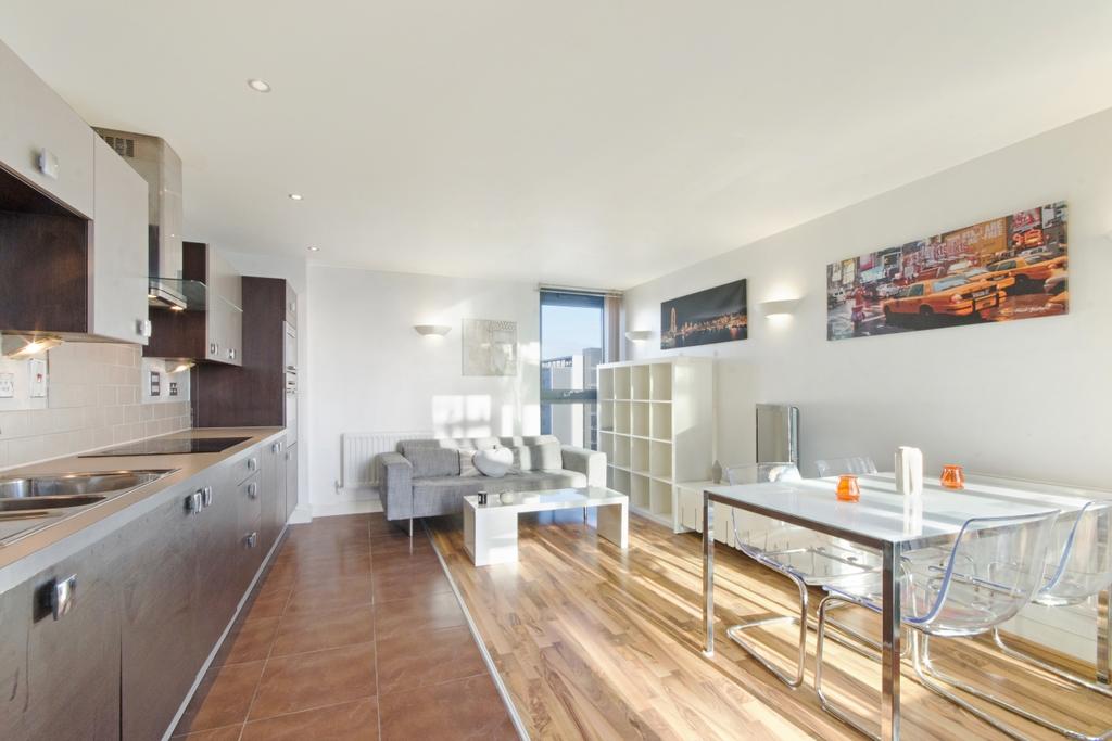 Living room Proton T