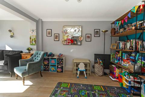 3 bedroom terraced house for sale, St Peters Hill, Tring