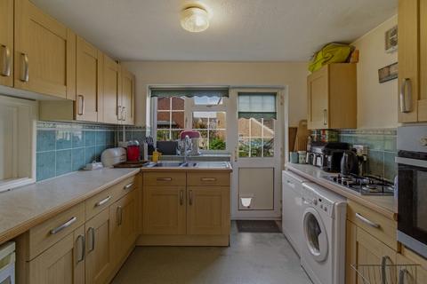 3 bedroom semi-detached house for sale, Tennyson Drive, Malvern, Worcestershire, WR14 2TQ