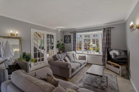 3 bedroom semi-detached house for sale, Tennyson Drive, Malvern, Worcestershire, WR14 2TQ