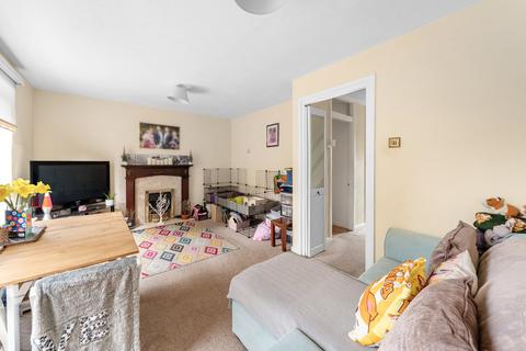 2 bedroom terraced house for sale, Swinton Court, Harrogate, North Yorkshire, UK, HG2