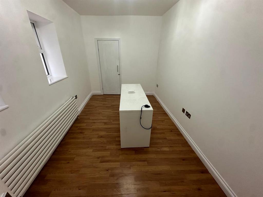 Whats App Image 2026-03-23 at 18.31.45.jpeg