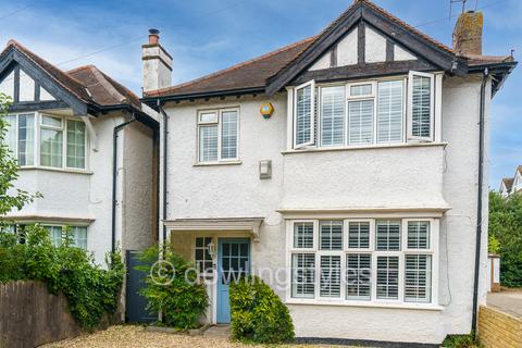 4 bedroom detached house to rent, Arnison Road, East Molesey KT8