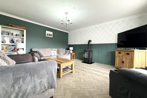 undefined, Aberdare CF44