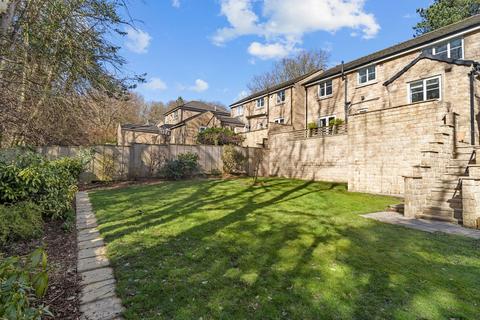 undefined, Wyvern Avenue, Huddersfield HD3
