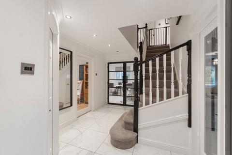 undefined, Wyvern Avenue, Huddersfield HD3