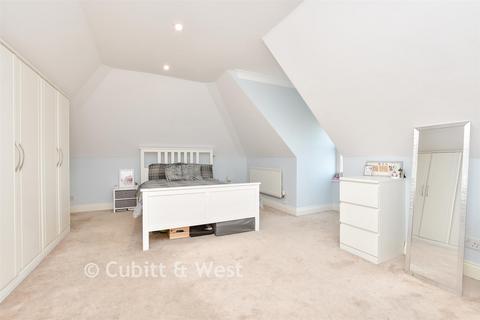 3 bedroom flat for sale, Church Paddock Court, Wallington, Surrey