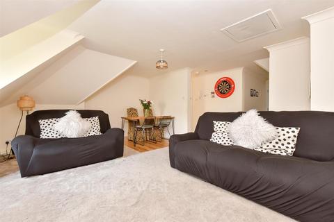 3 bedroom flat for sale, Church Paddock Court, Wallington, Surrey
