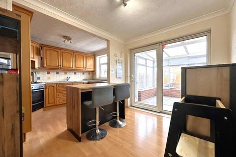 3 bedroom terraced house for sale, Beacon Hill Road, Newark