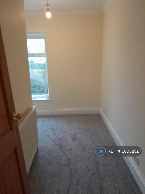 Small Bedroom