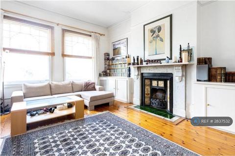 2 bedroom flat to rent, Bedford Hill, London, SW12