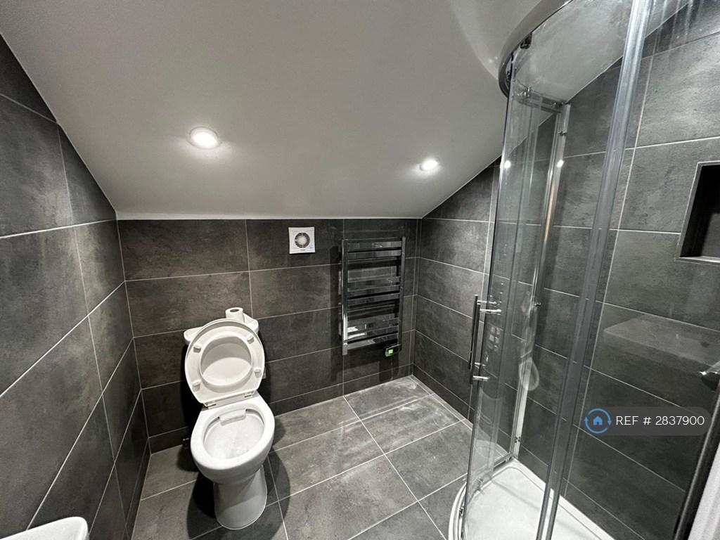 Luxury Second Bathroom
