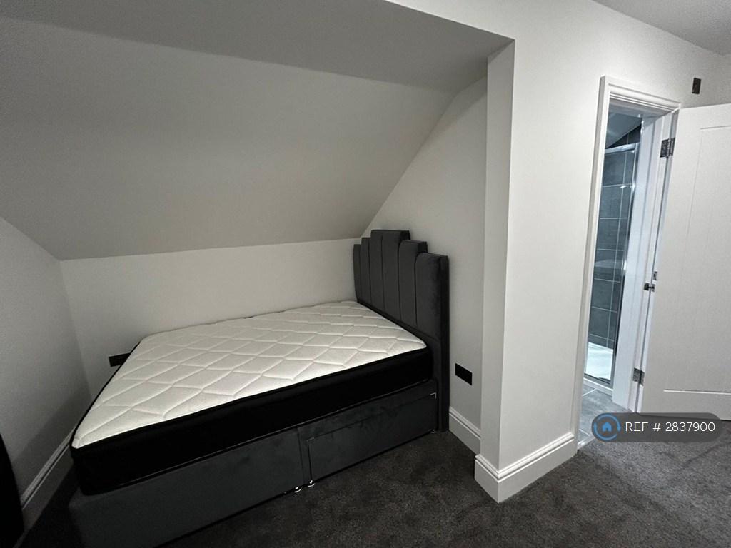 Luxury En-Suite Bedroom