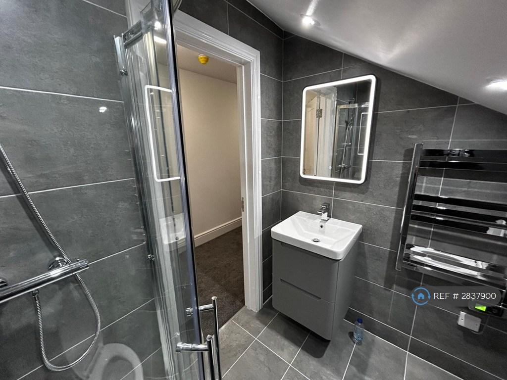 Luxury En-Suite Bathroom