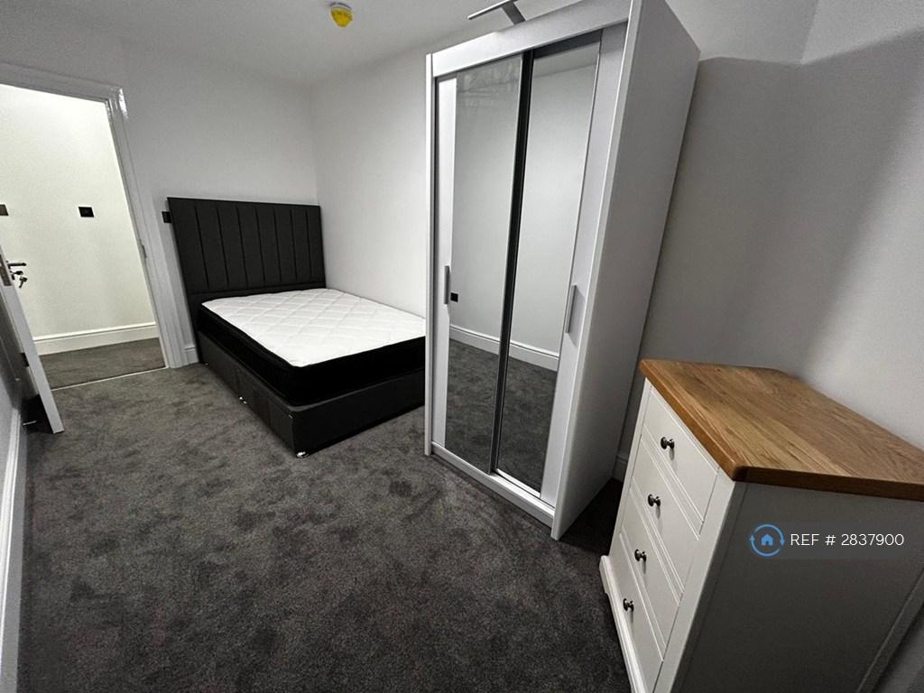 Luxury Second Bedroom