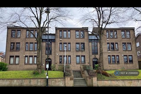 2 bedroom flat to rent, Hughenden Road, Glasgow, G12