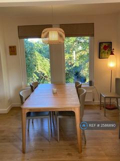 2 bedroom flat to rent, Hughenden Road, Glasgow, G12