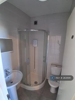 Studio to rent, Wavertree Road, London, SW2