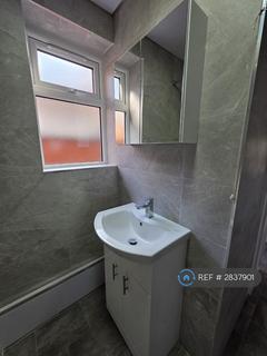 3 bedroom terraced house to rent, Derwent St, Leicester, LE2