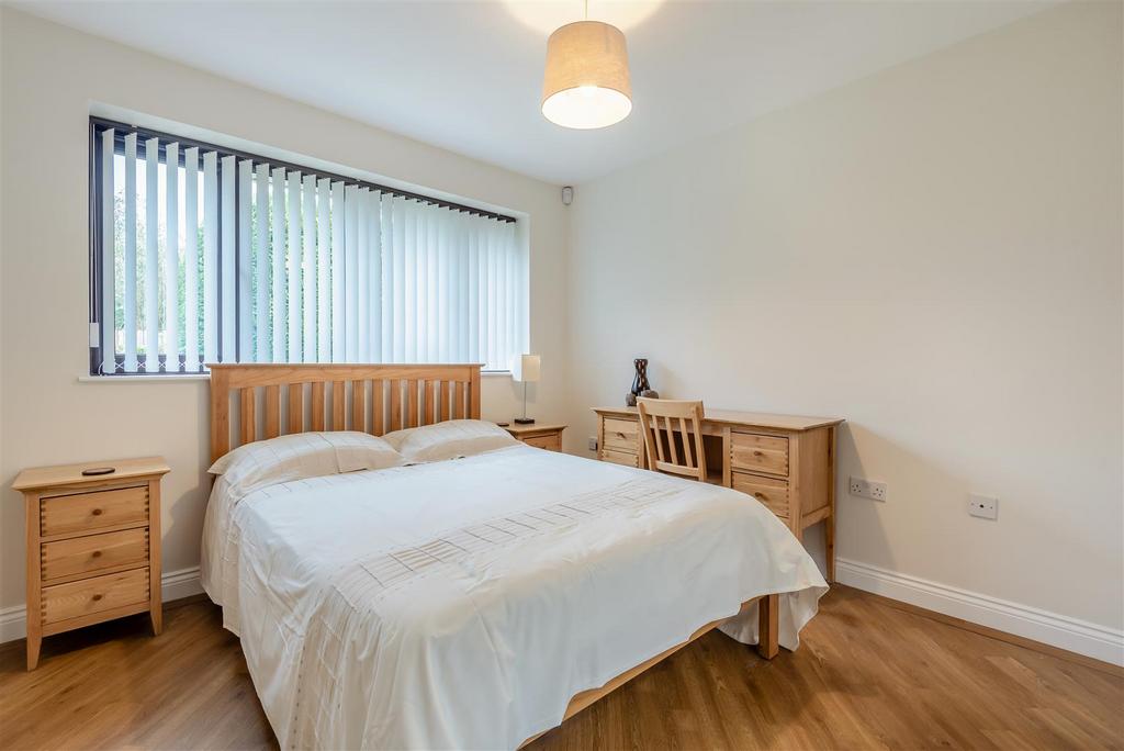 8678774-interior01.jpg