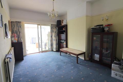 undefined, Luton LU2