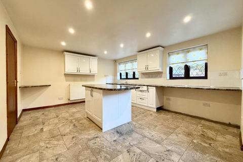 undefined, Statham Close, Barton Hills, Luton, Bedfordshire, LU3 4EJ