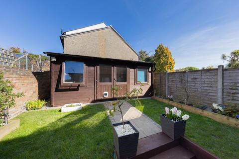 3 bedroom terraced house for sale, Hillcroft, Loughton, IG10