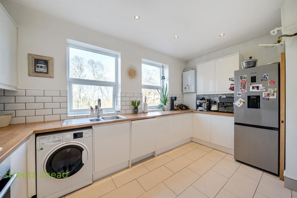 Acd032e5-fbf8-4bf...