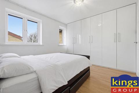 1 bedroom flat for sale, Wigston Close, Edmonton, N18