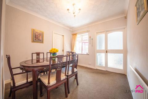 3 bedroom detached bungalow for sale, Avery Square, Haydock, WA11