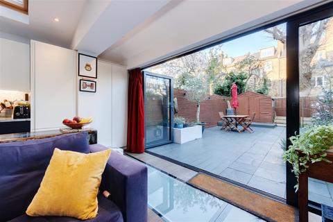 2 bedroom flat for sale, Estelle Road, Hampstead