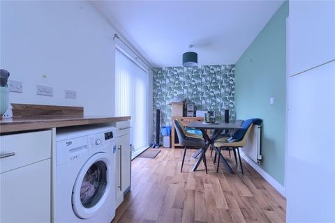 3 bedroom semi-detached house to rent, Scholars Rise, Middlesbrough