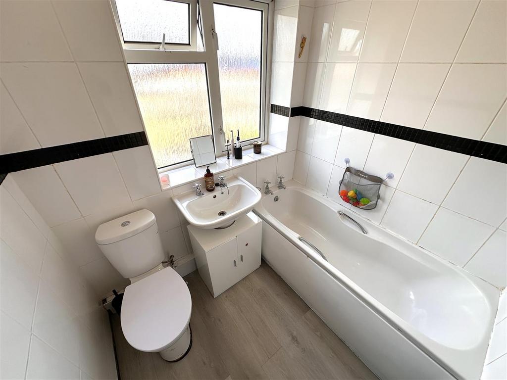 Modern Bathroom 464
