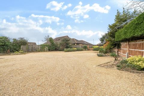 3 bedroom terraced house for sale, The Green, Bromham, Bedford