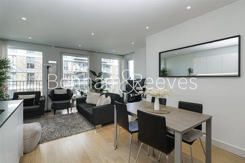 undefined, Duke of Wellington Avenue, London SE18