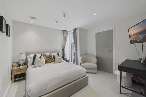 2 bedroom apartment for sale, Brixton Hill, London